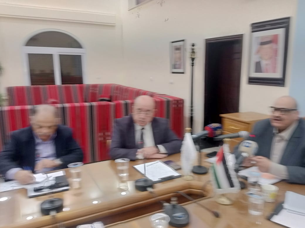 Madar Al-Saa Images 0.9535726645102696