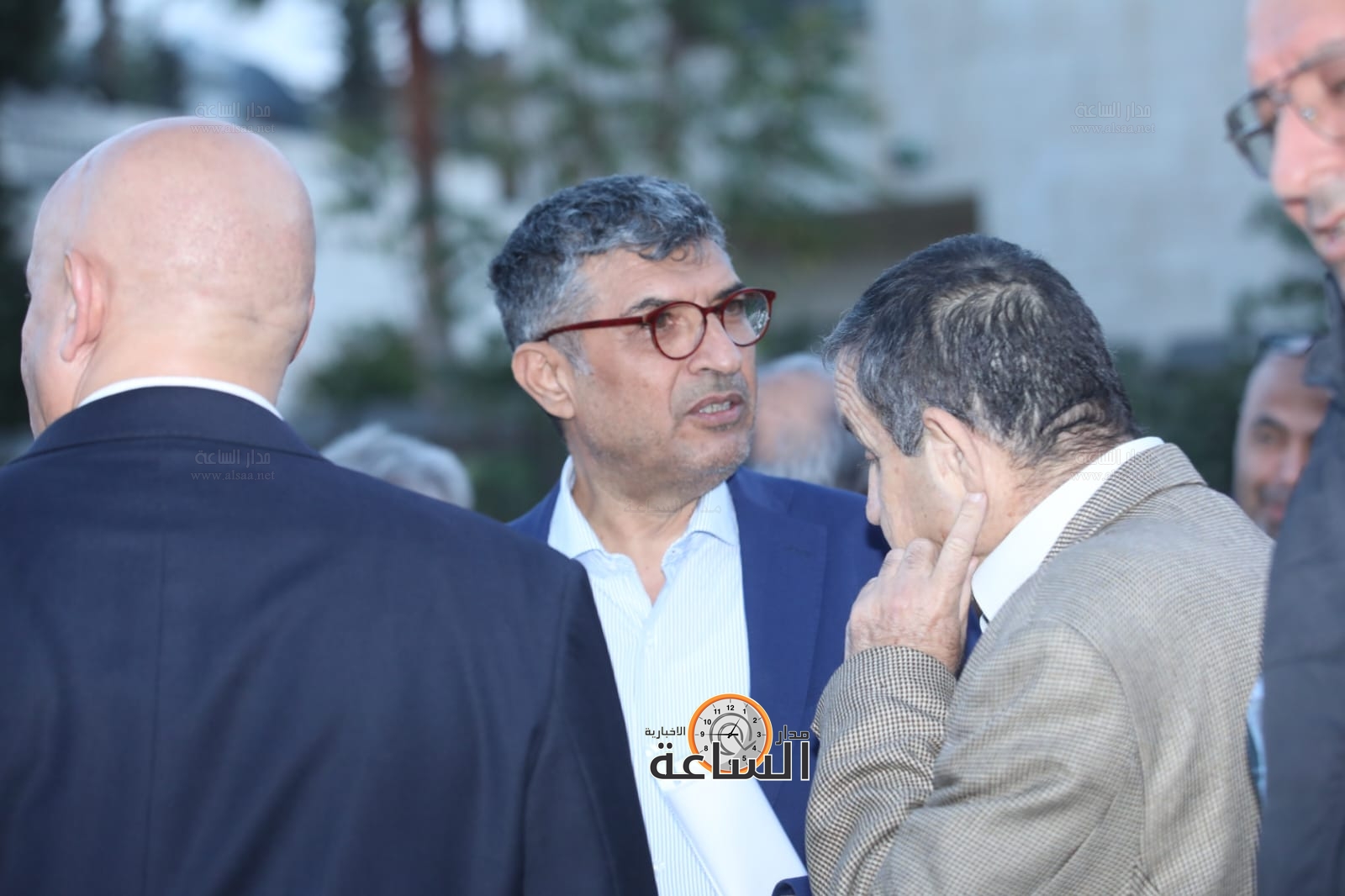 Madar Al-Saa Images 0.41674739137116723