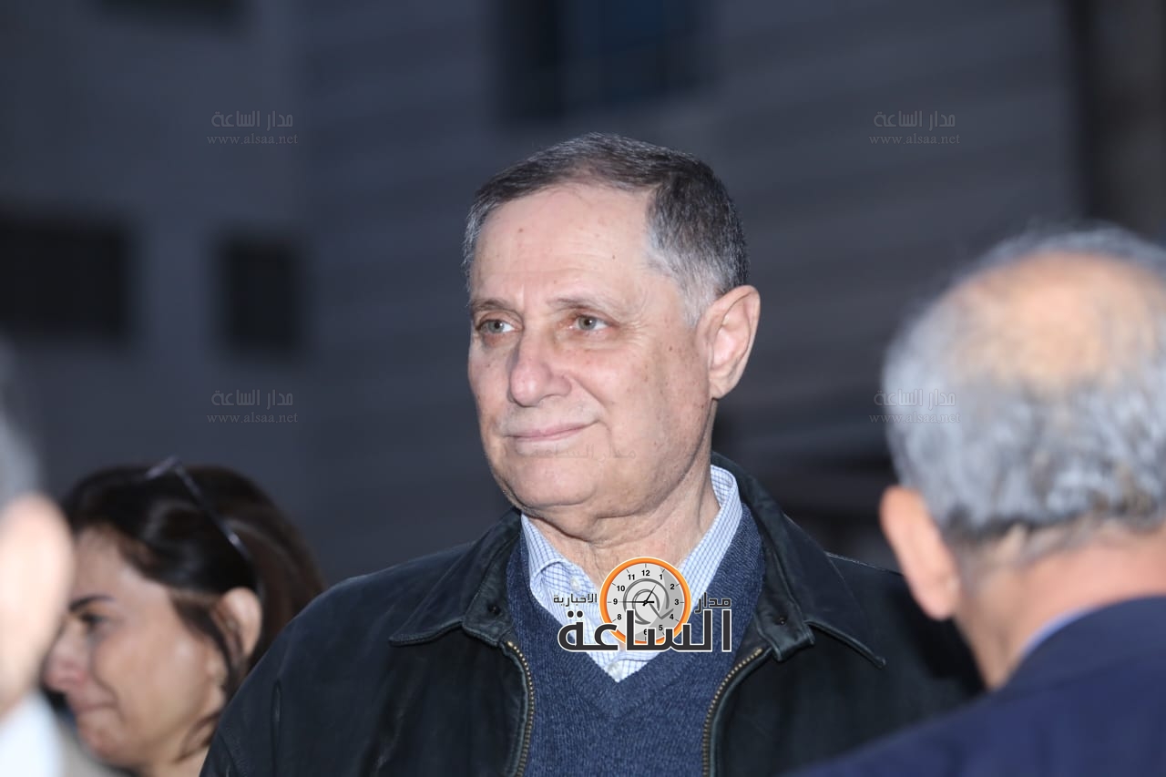 Madar Al-Saa Images 0.37908852873991283