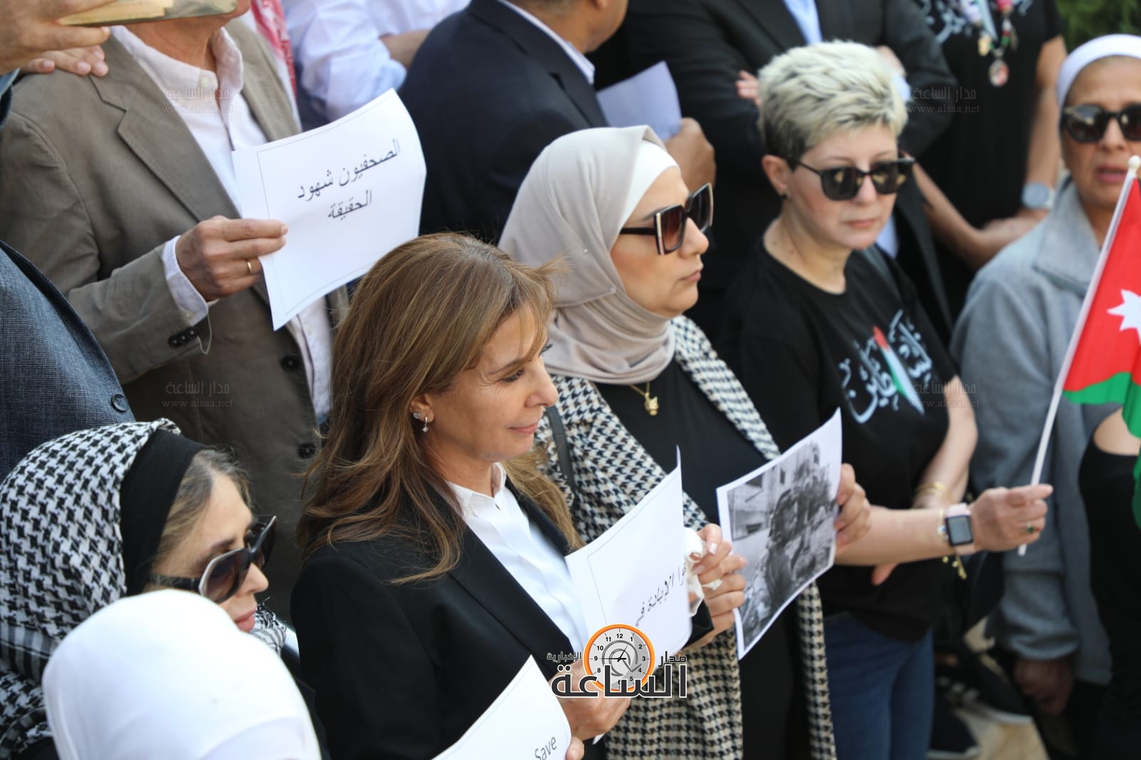 Madar Al-Saa Images 0.9970123088604048