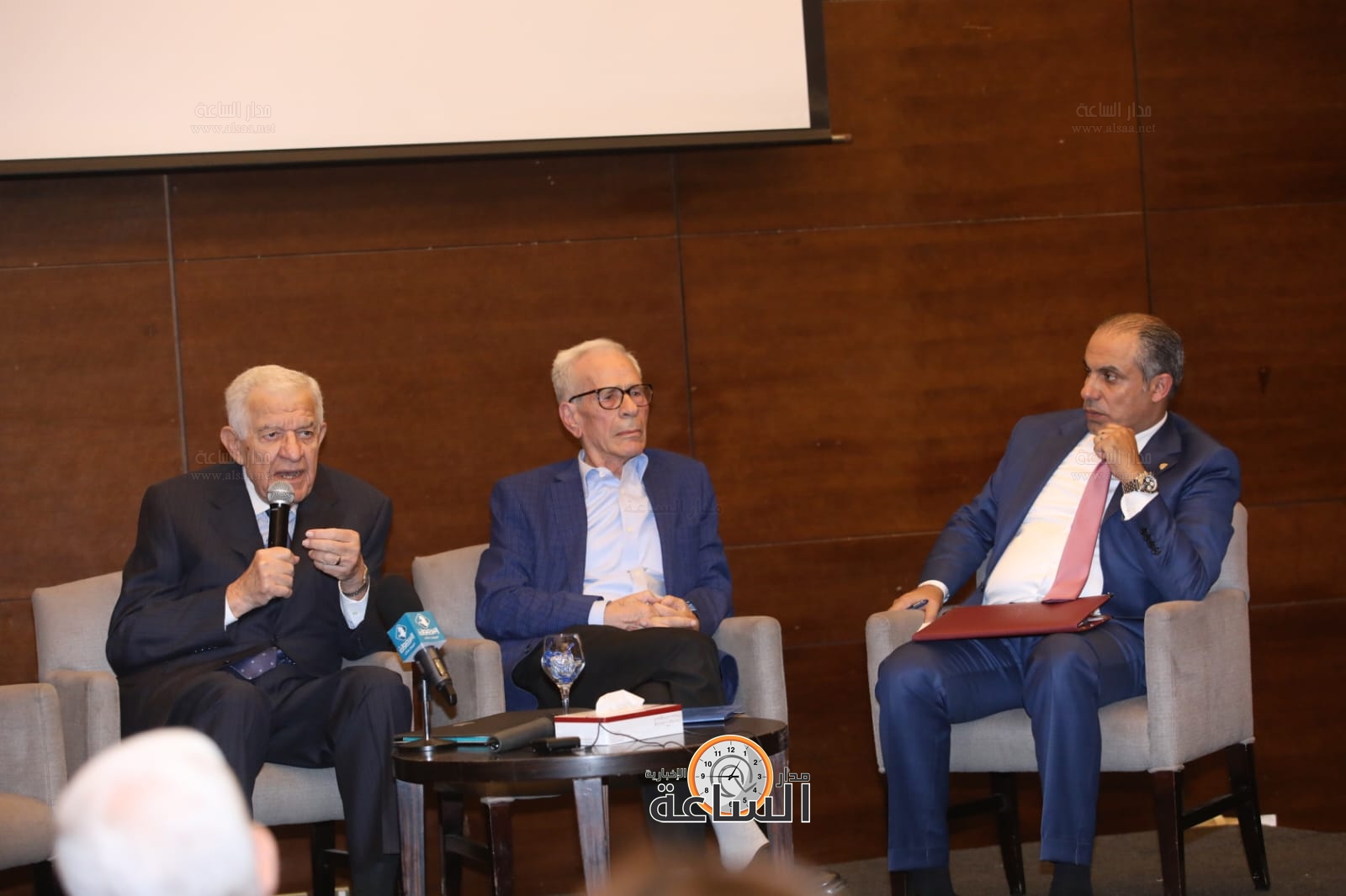 Madar Al-Saa Images 0.87415415565179