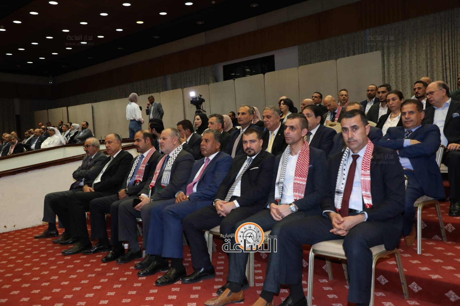 Madar Al-Saa Images 0.4876450046440737