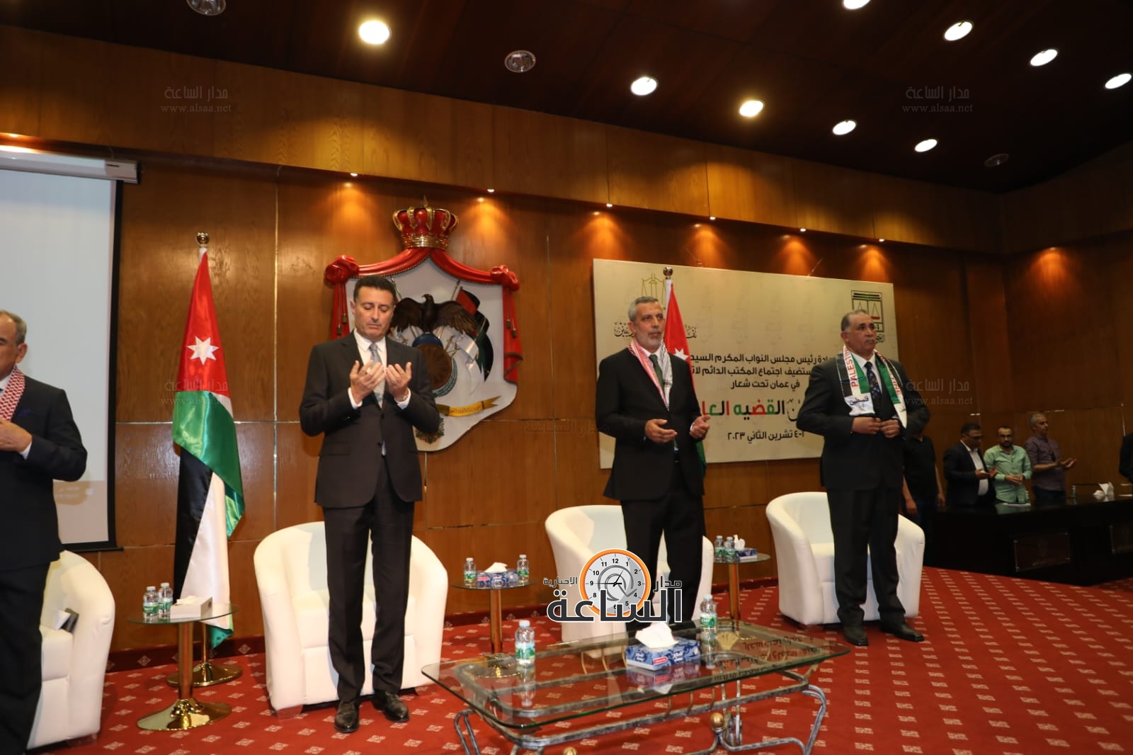 Madar Al-Saa Images 0.29373693441111404