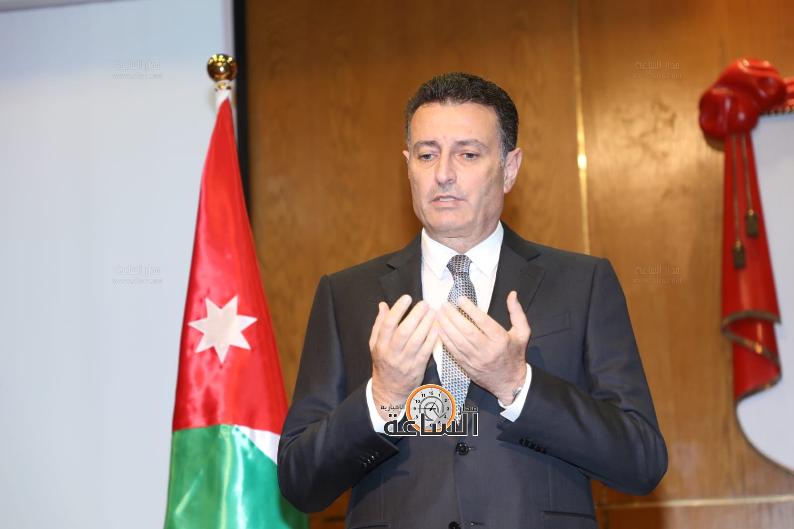 Madar Al-Saa Images 0.10378799847533493