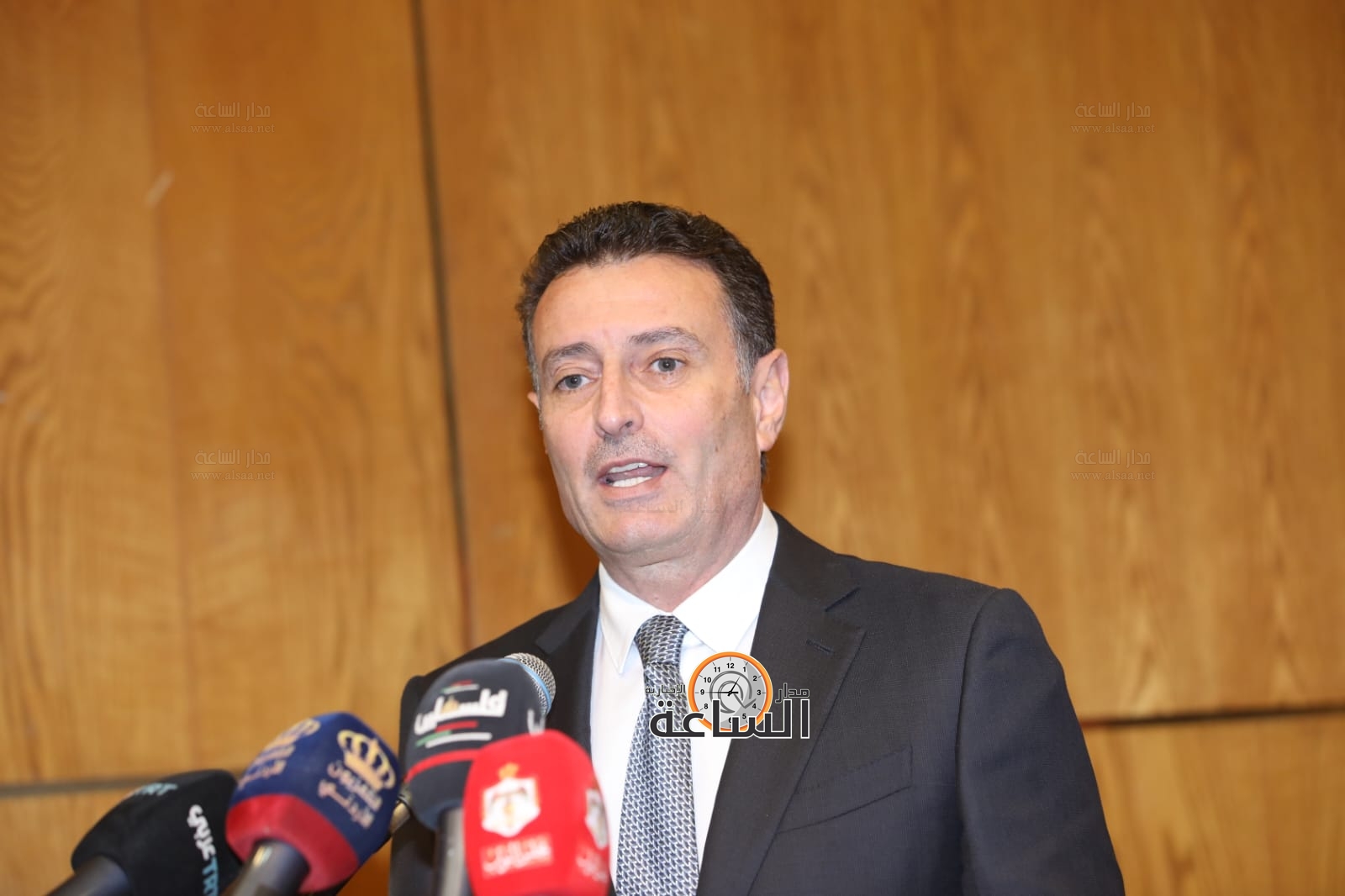 Madar Al-Saa Images 0.6797296107481878