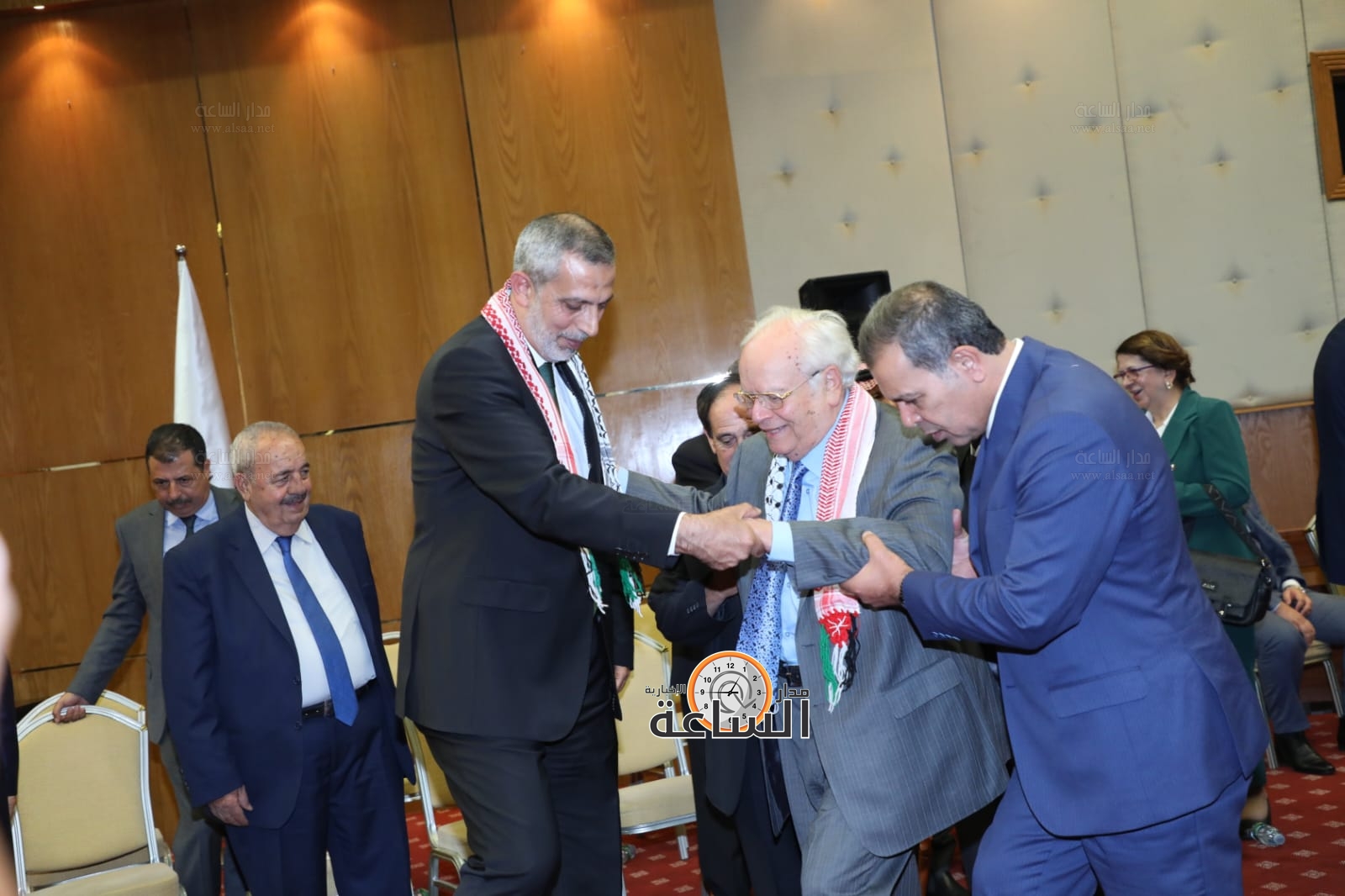 Madar Al-Saa Images 0.21678895656631547