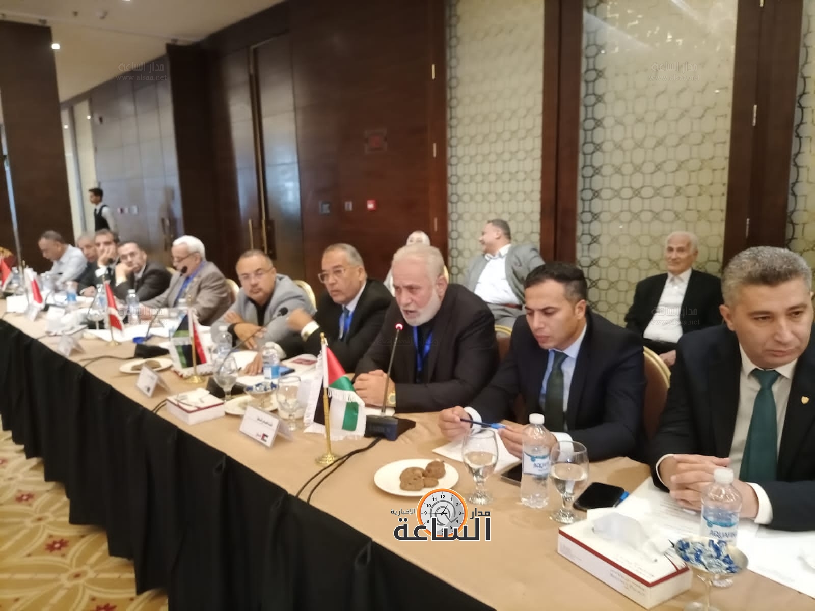 Madar Al-Saa Images 0.3510418777267983