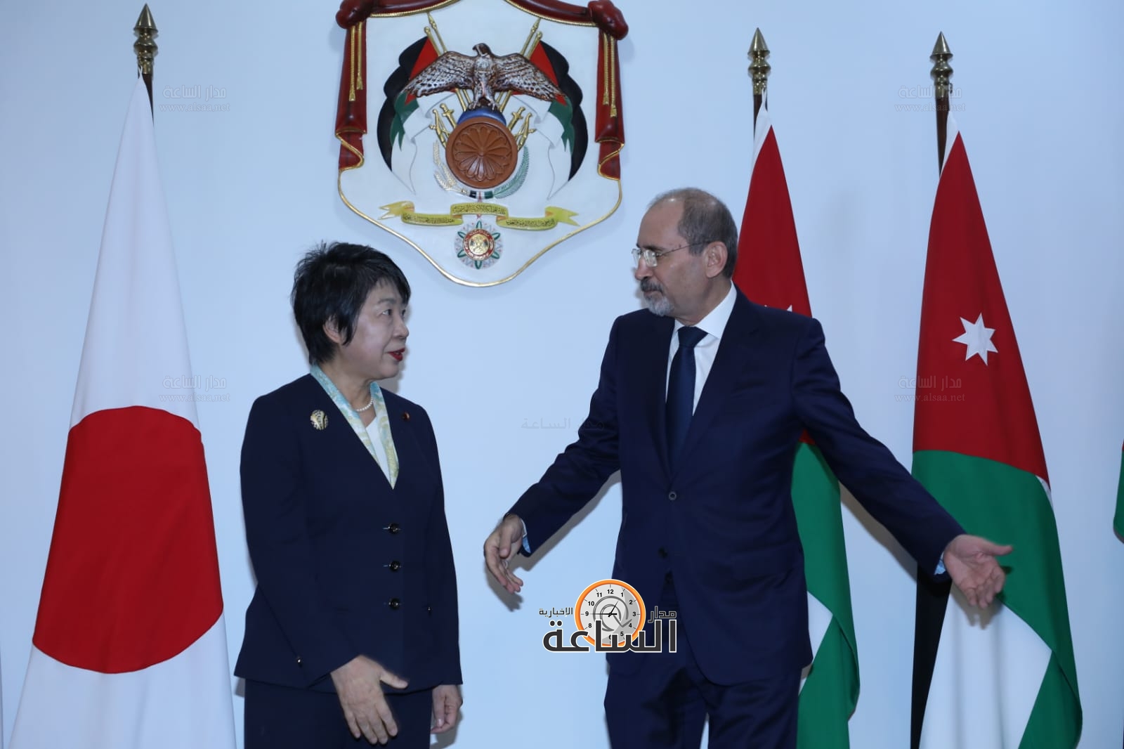 Madar Al-Saa Images 0.10792115333756125