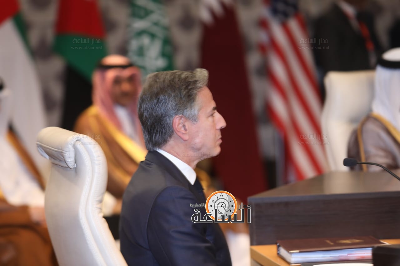 Madar Al-Saa Images 0.16233543073235746