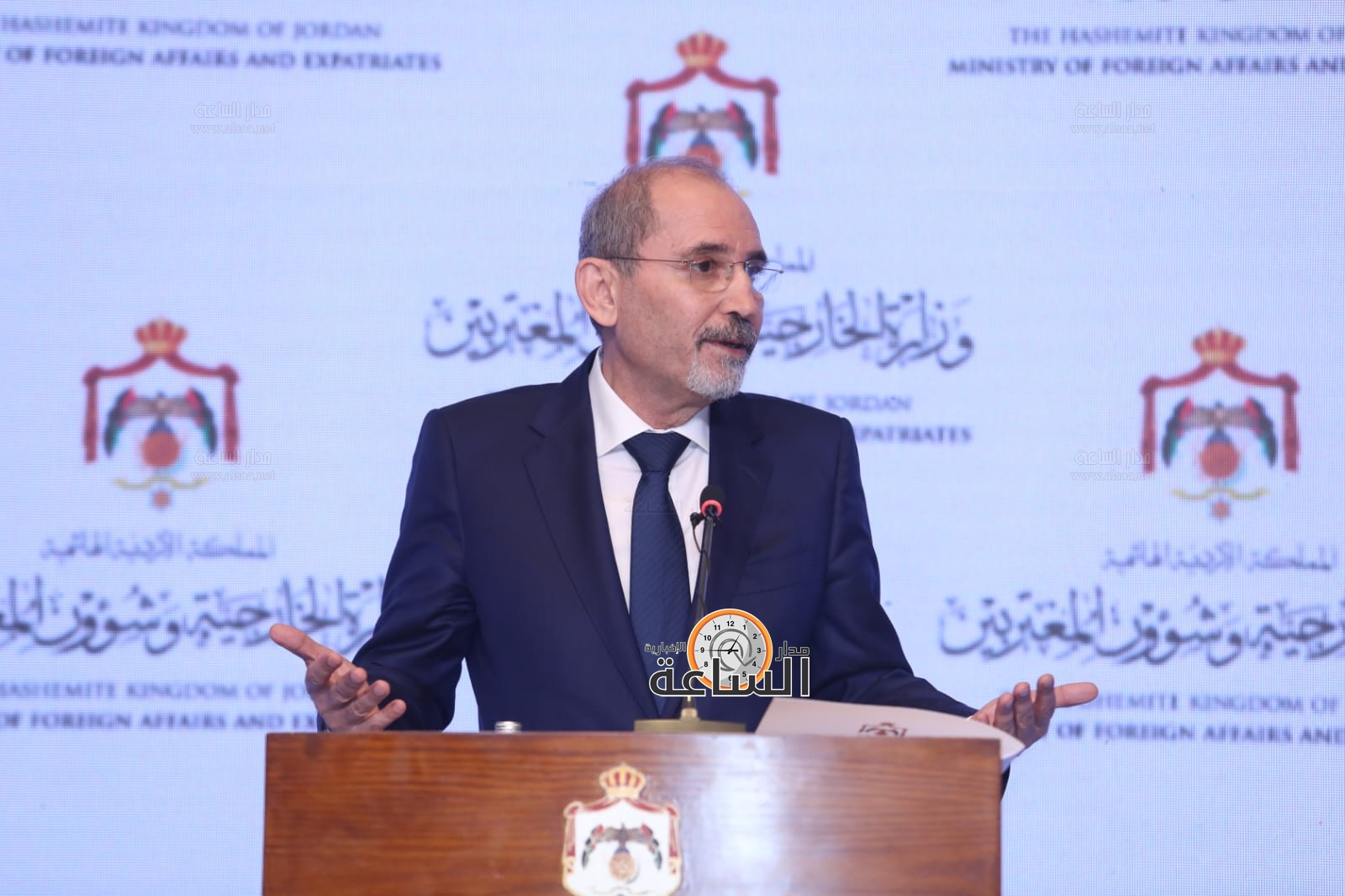 Madar Al-Saa Images 0.7552381608961769