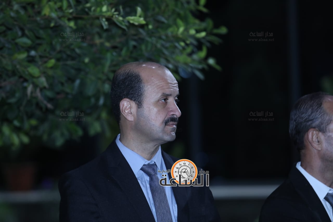 Madar Al-Saa Images 0.3286620808999574