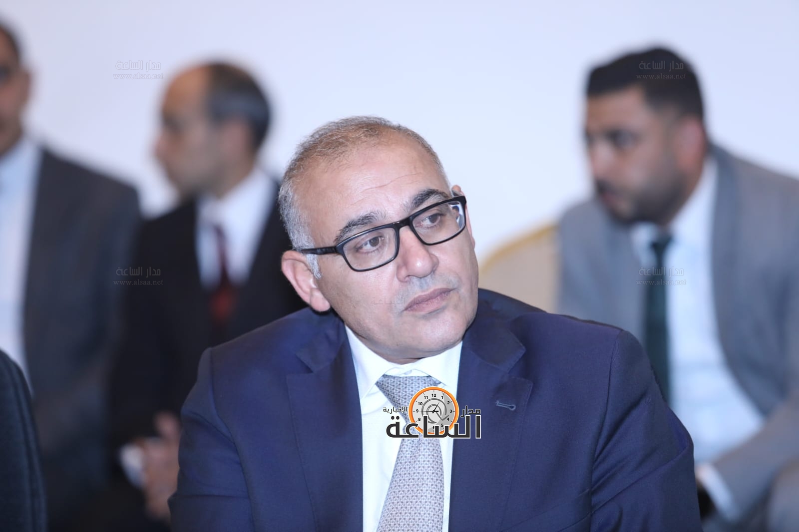 Madar Al-Saa Images 0.17274150657874432