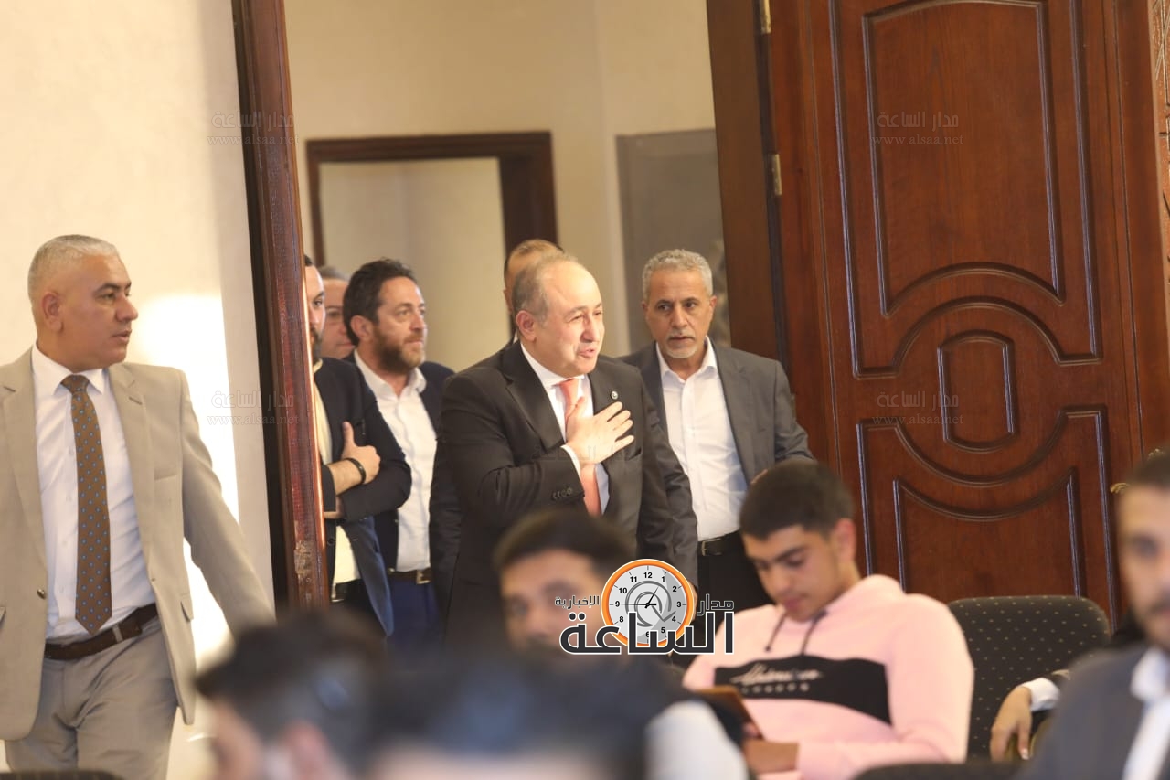 Madar Al-Saa Images 0.8577657438994926