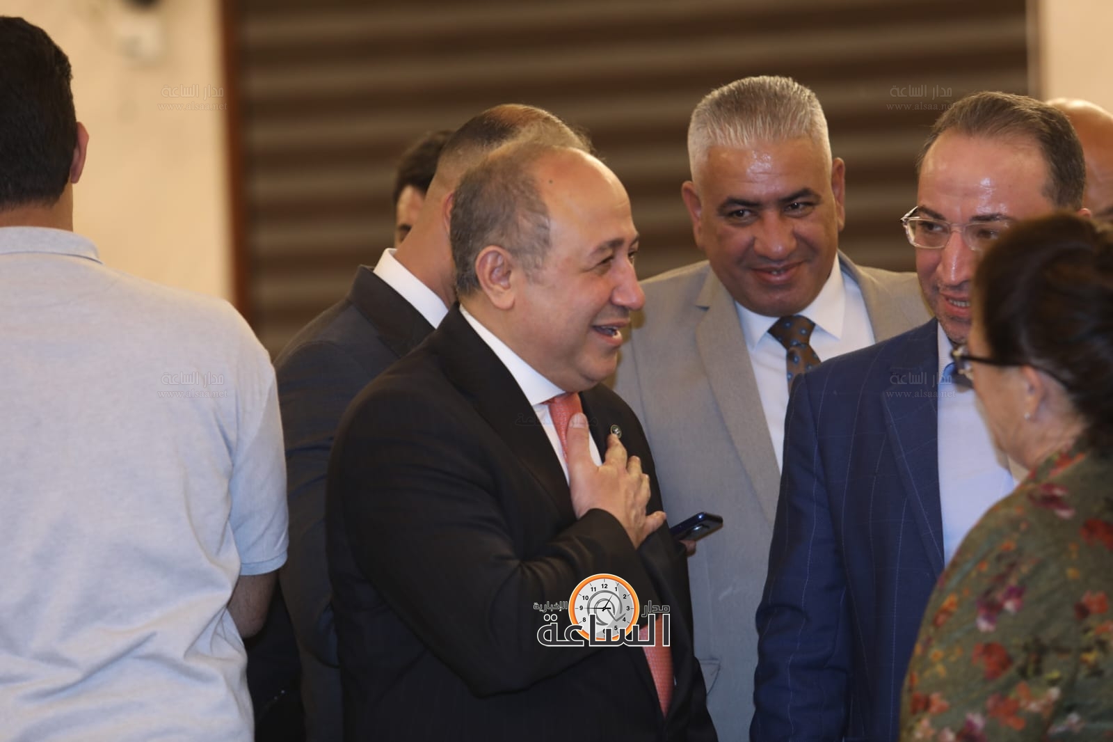 Madar Al-Saa Images 0.9057571638491597