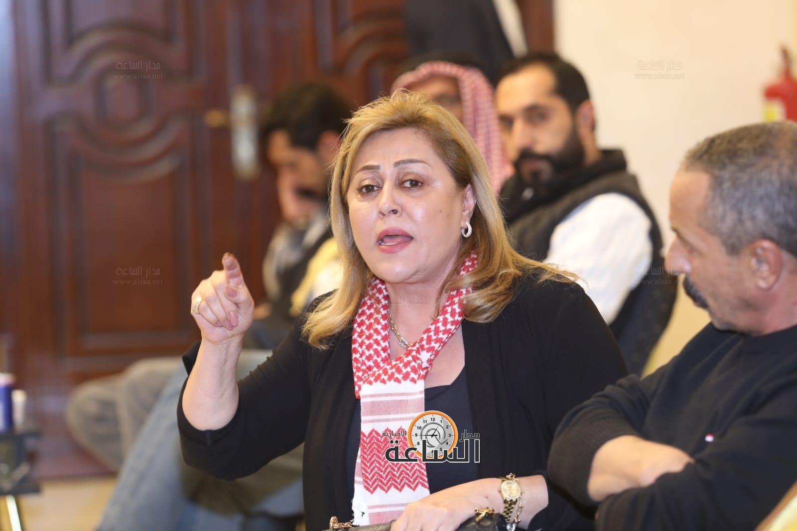 Madar Al-Saa Images 0.6189295351868829