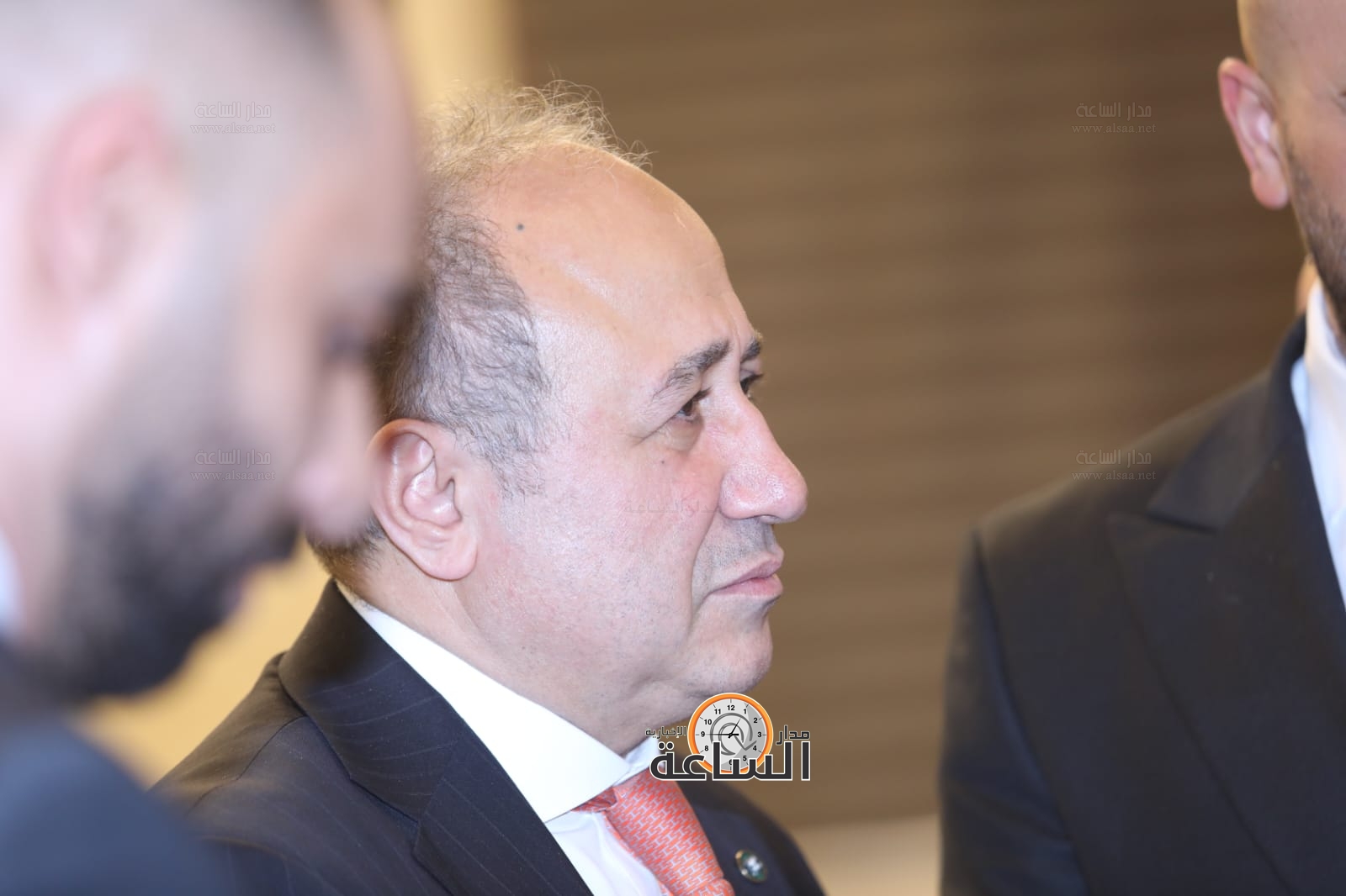 Madar Al-Saa Images 0.7490653720758622