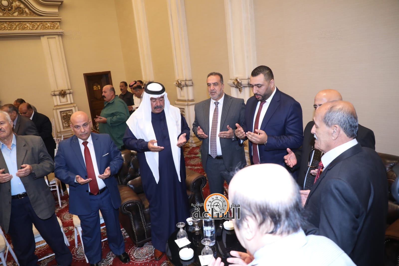 Madar Al-Saa Images 0.5417760356229977