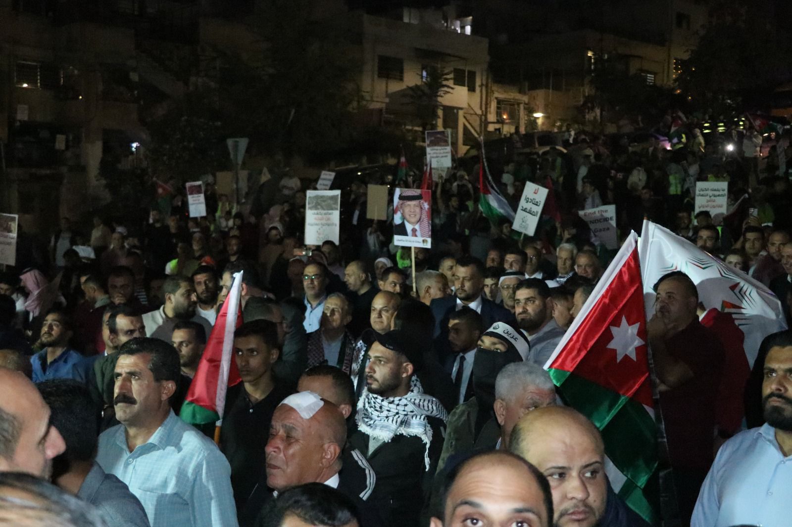 Madar Al-Saa Images 0.3319062471117078