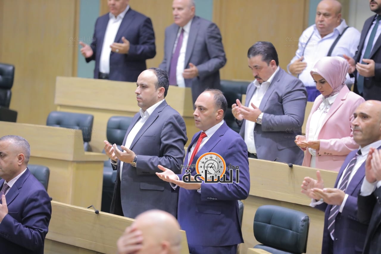 Madar Al-Saa Images 0.7708000074534314