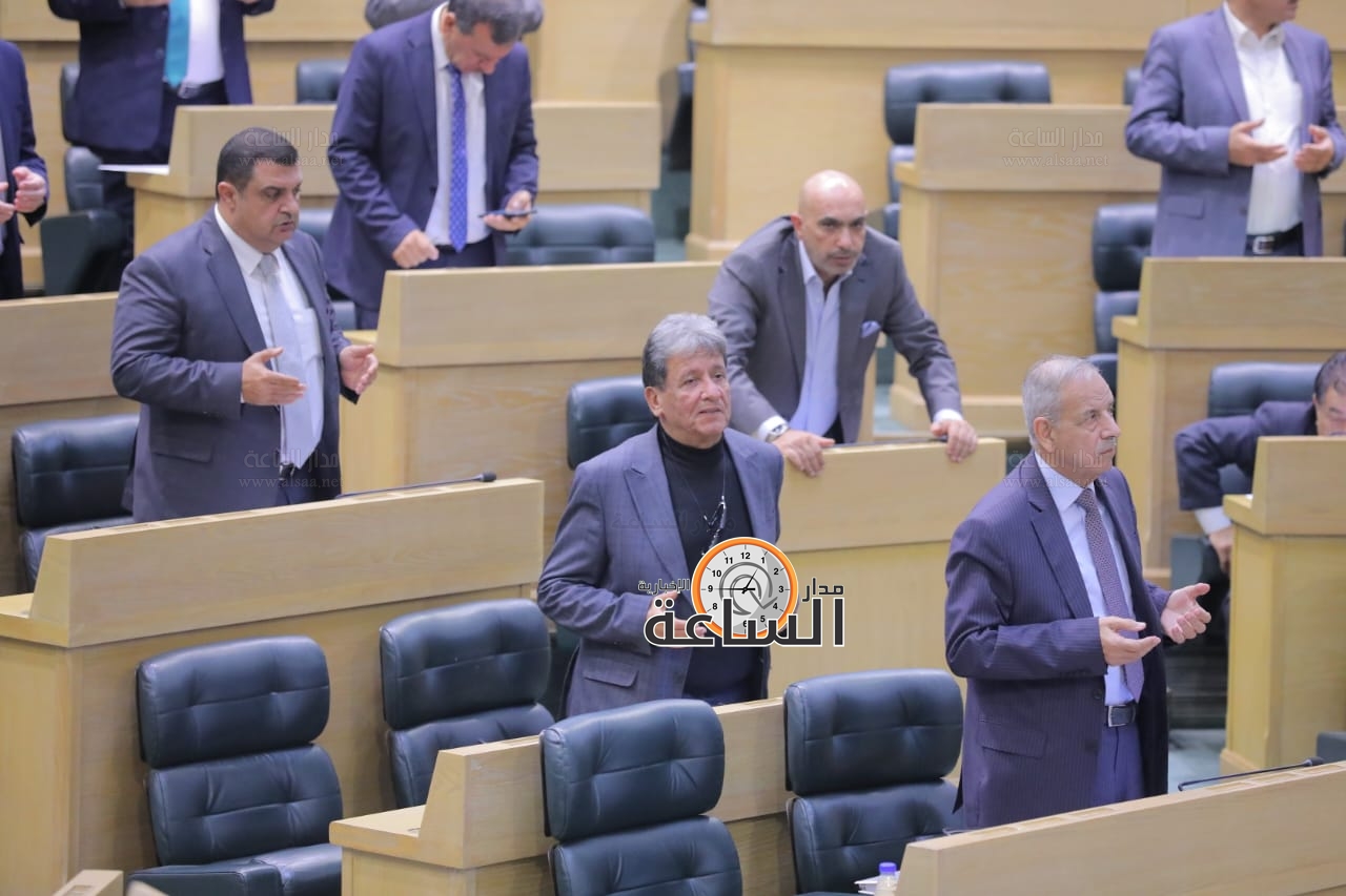 Madar Al-Saa Images 0.5991723610895434