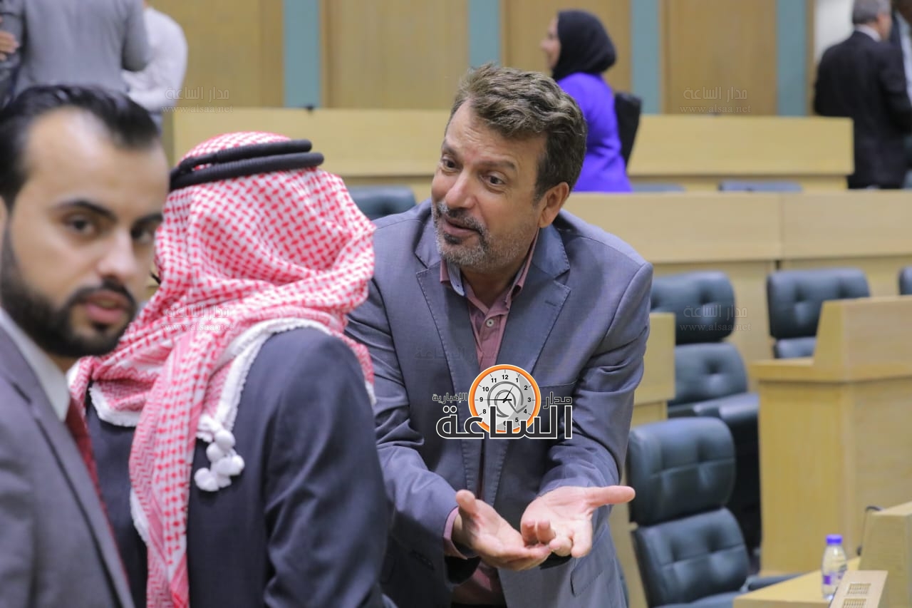 Madar Al-Saa Images 0.537756368154769