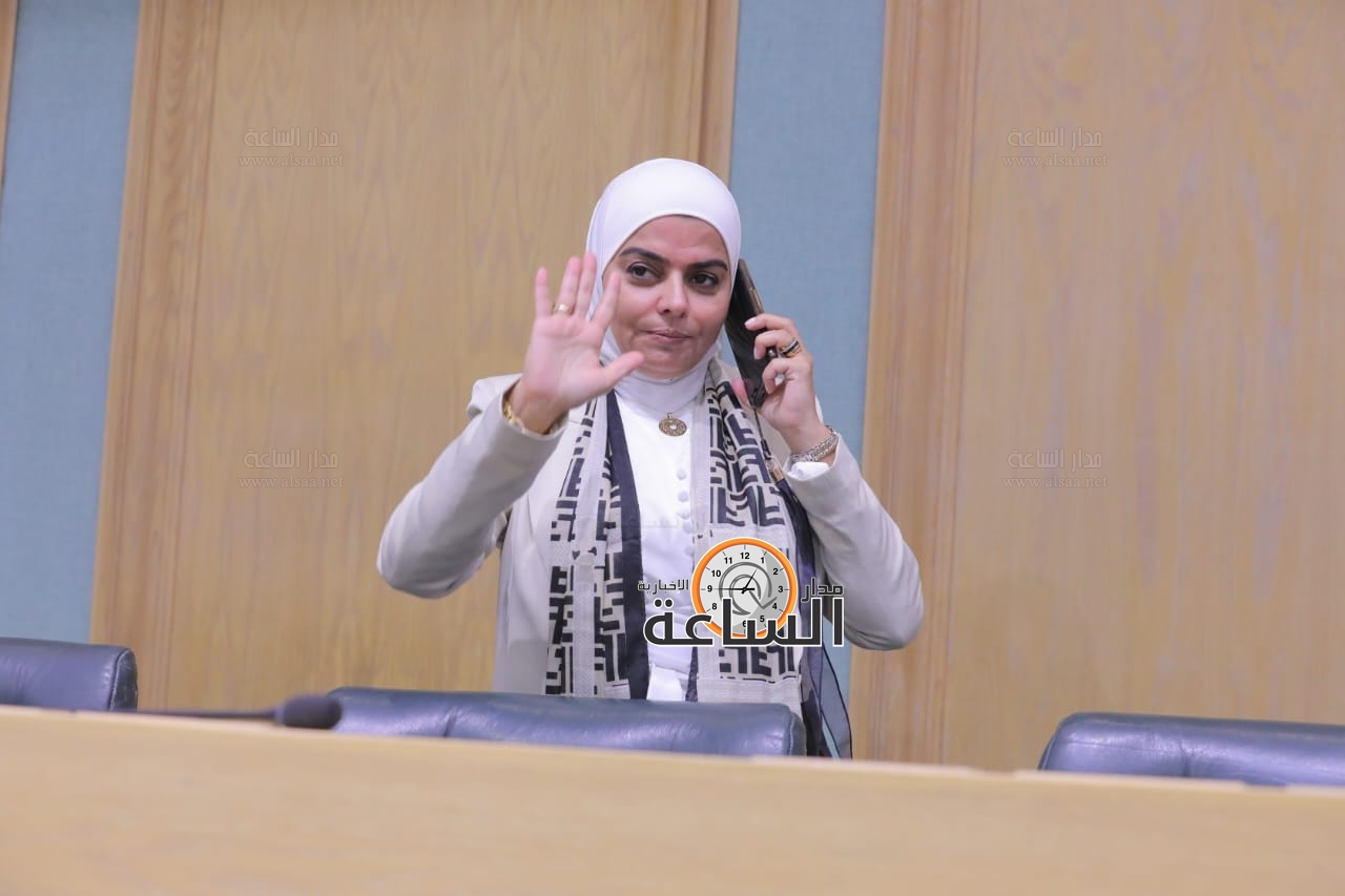 Madar Al-Saa Images 0.1618583146195658