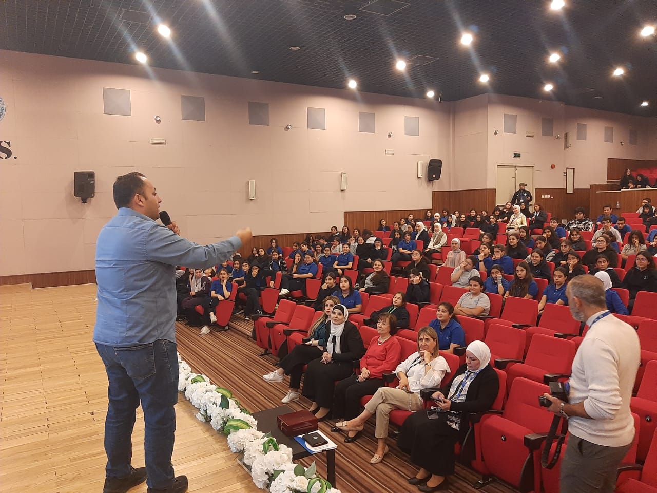 Madar Al-Saa Images 0.249984443329748