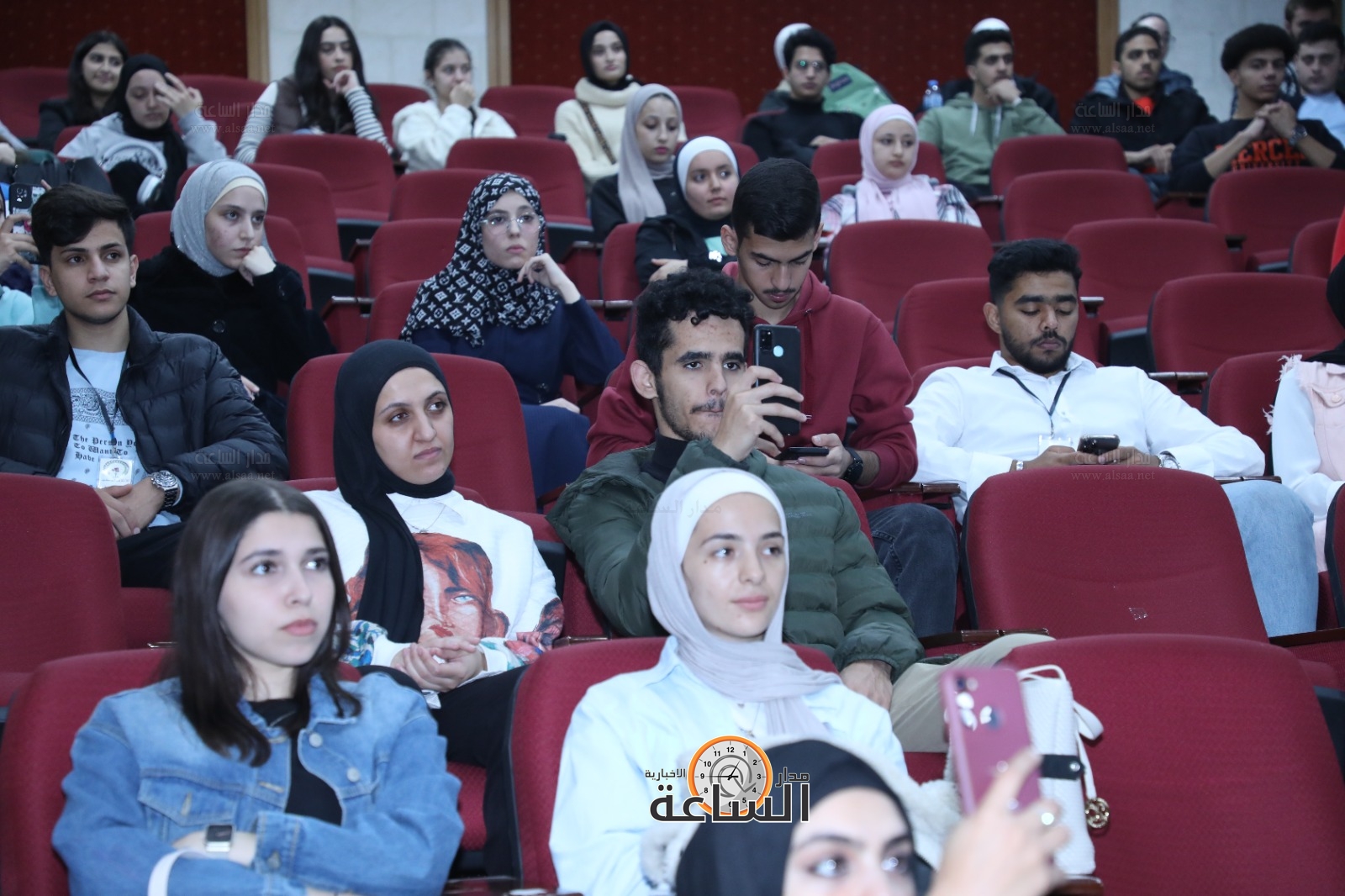 Madar Al-Saa Images 0.2093277359407324