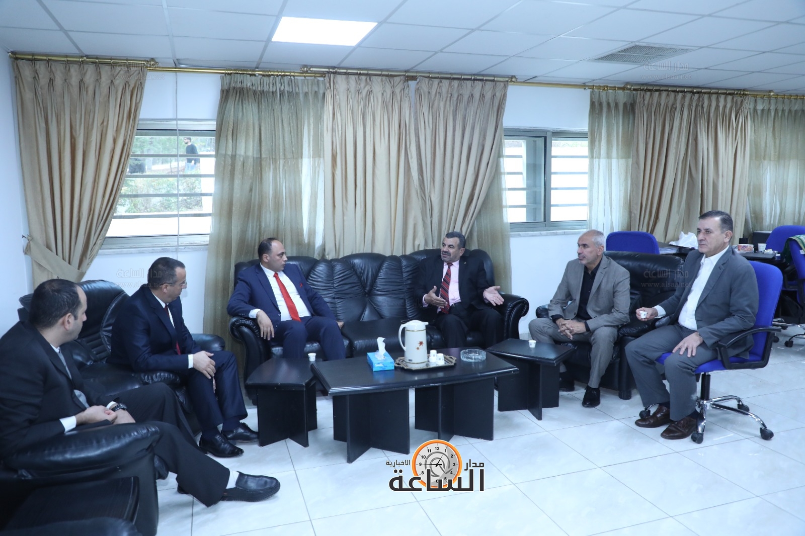 Madar Al-Saa Images 0.6526256292686712