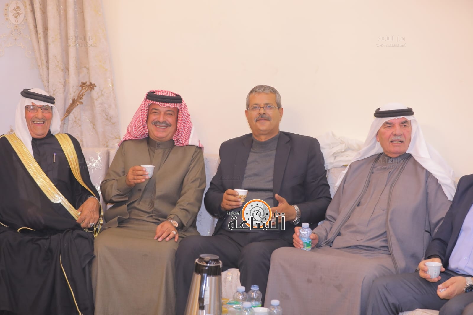 Madar Al-Saa Images 0.9237239118672149