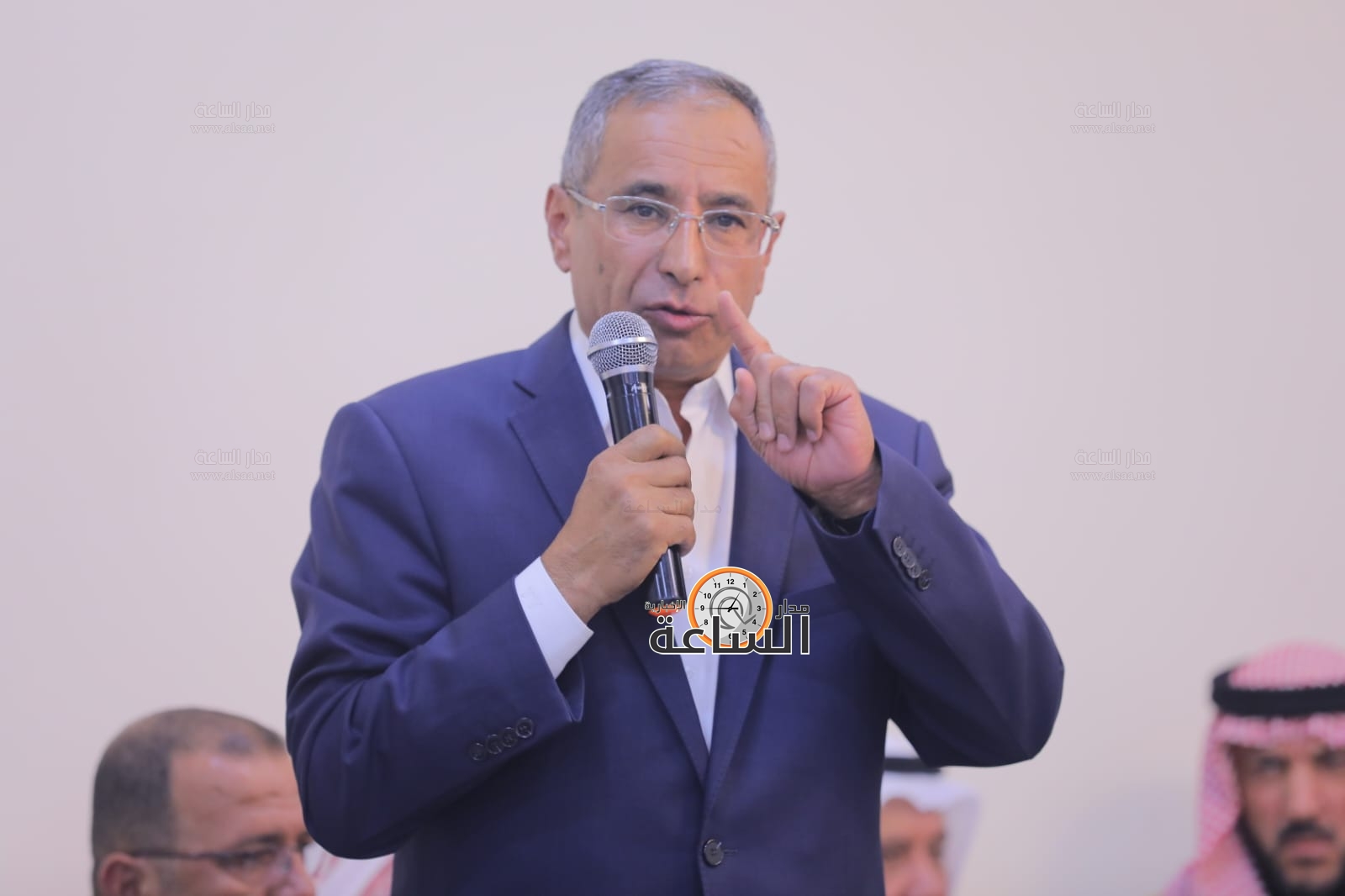 Madar Al-Saa Images 0.1695783140392917