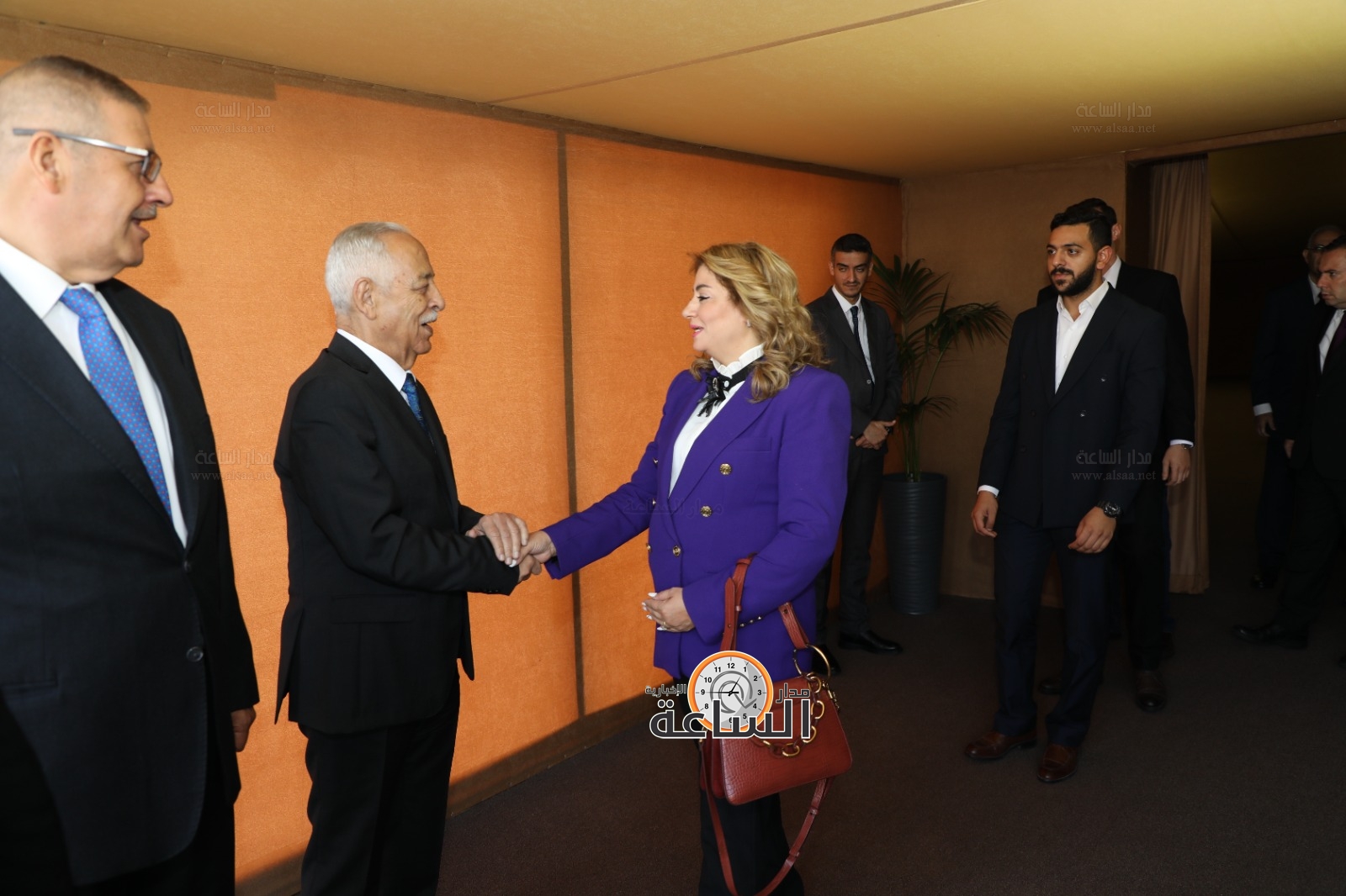 Madar Al-Saa Images 0.8066558101371533