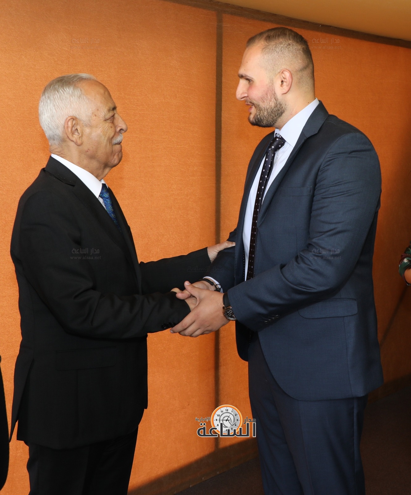 Madar Al-Saa Images 0.6015948102898296