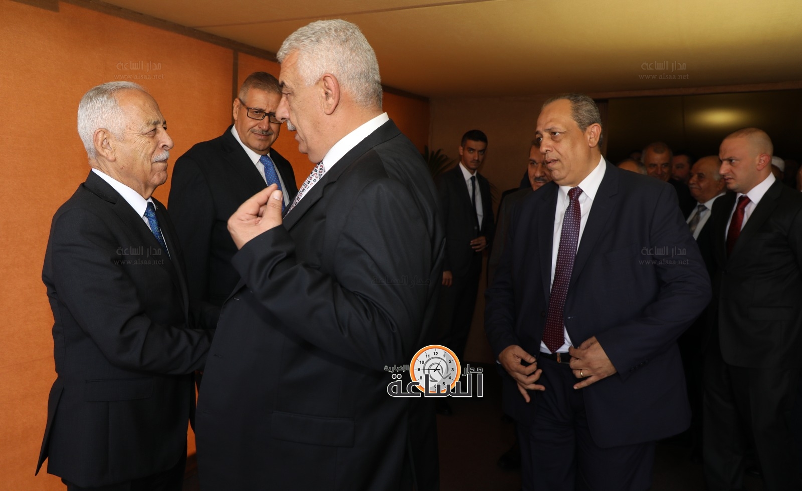 Madar Al-Saa Images 0.8255162438472172