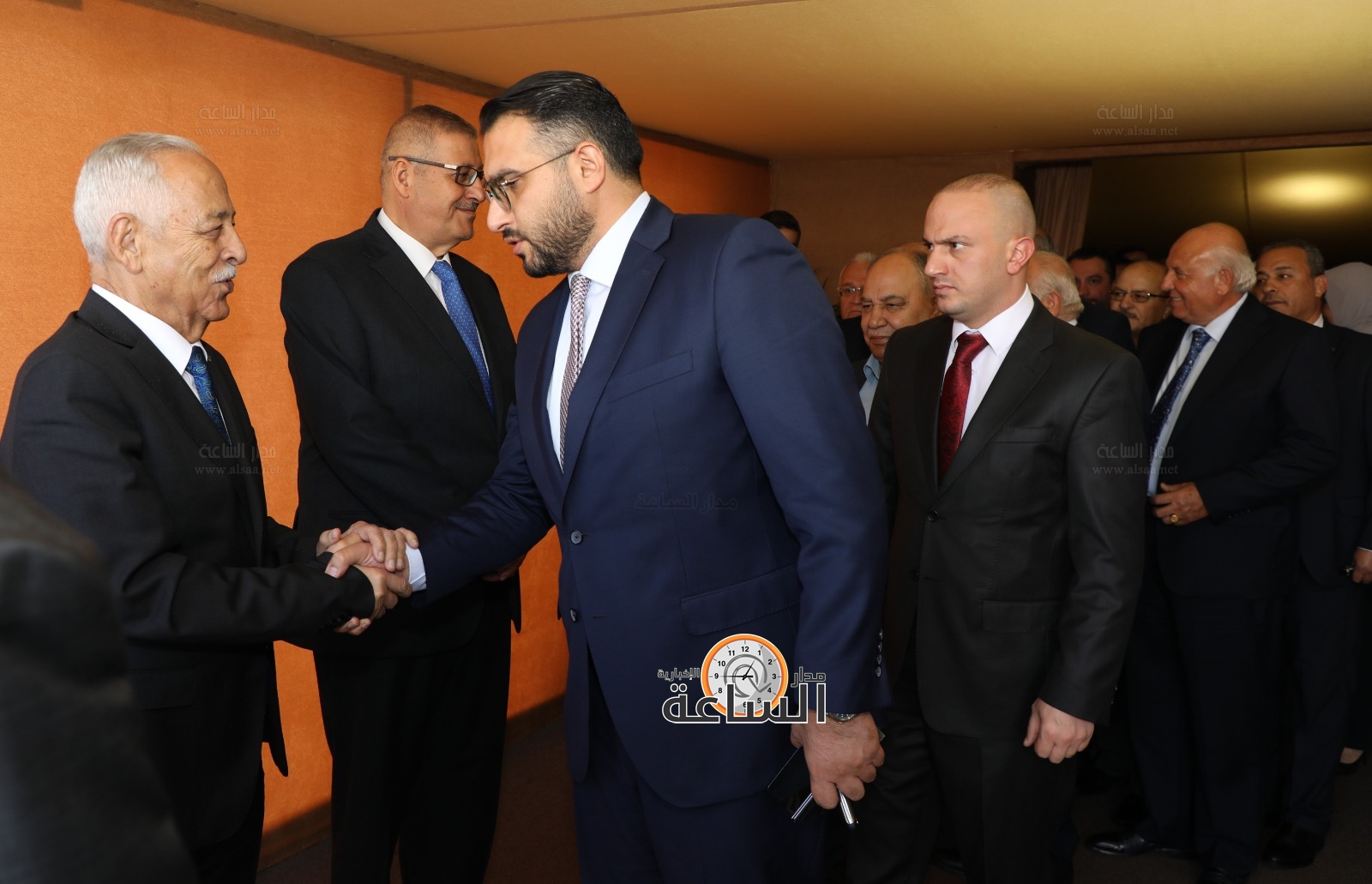 Madar Al-Saa Images 0.5926427385525819