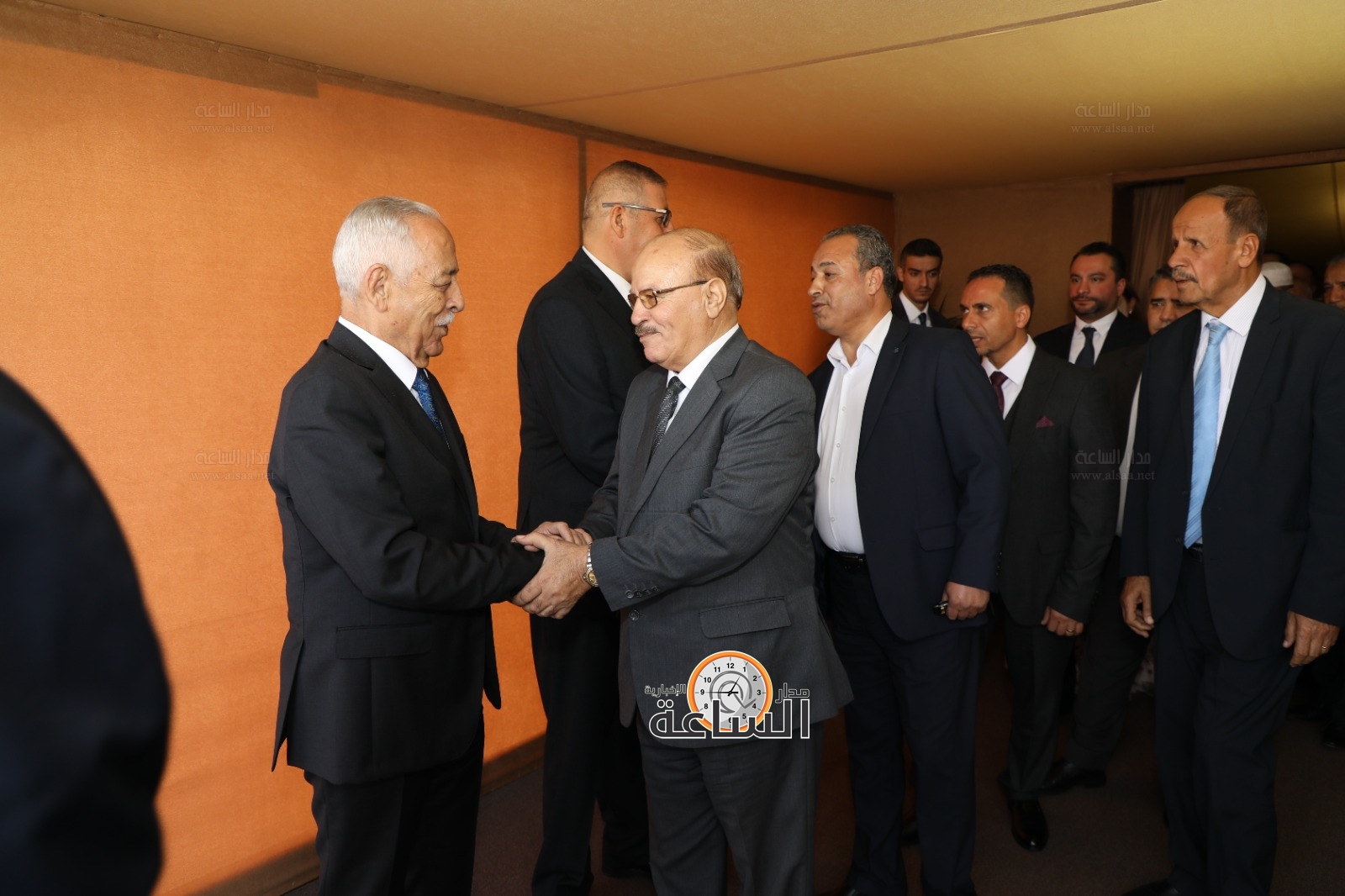 Madar Al-Saa Images 0.3175238004706442