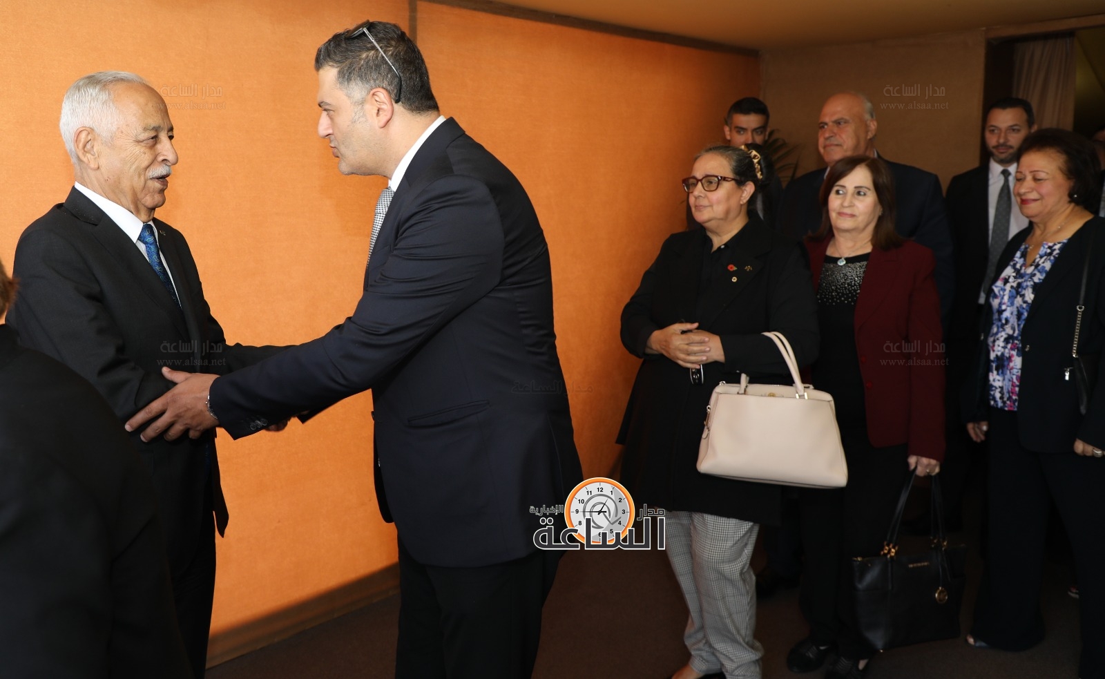 Madar Al-Saa Images 0.6778132441635616