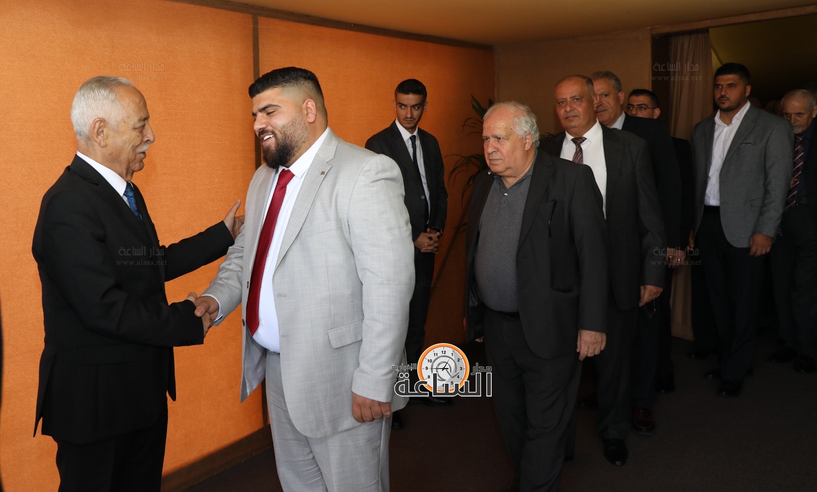 Madar Al-Saa Images 0.1743871572822493