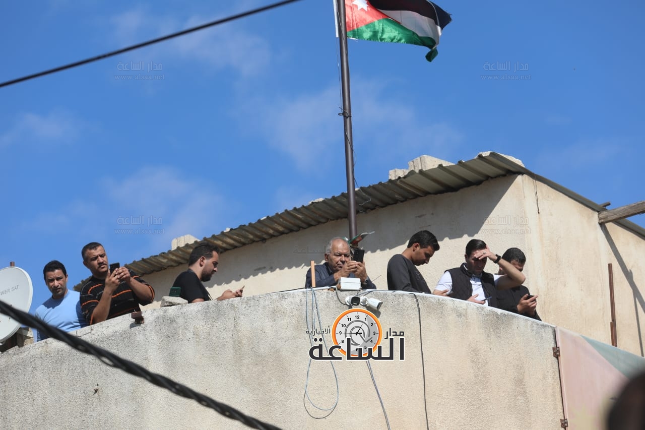 Madar Al-Saa Images 0.13630006849020648