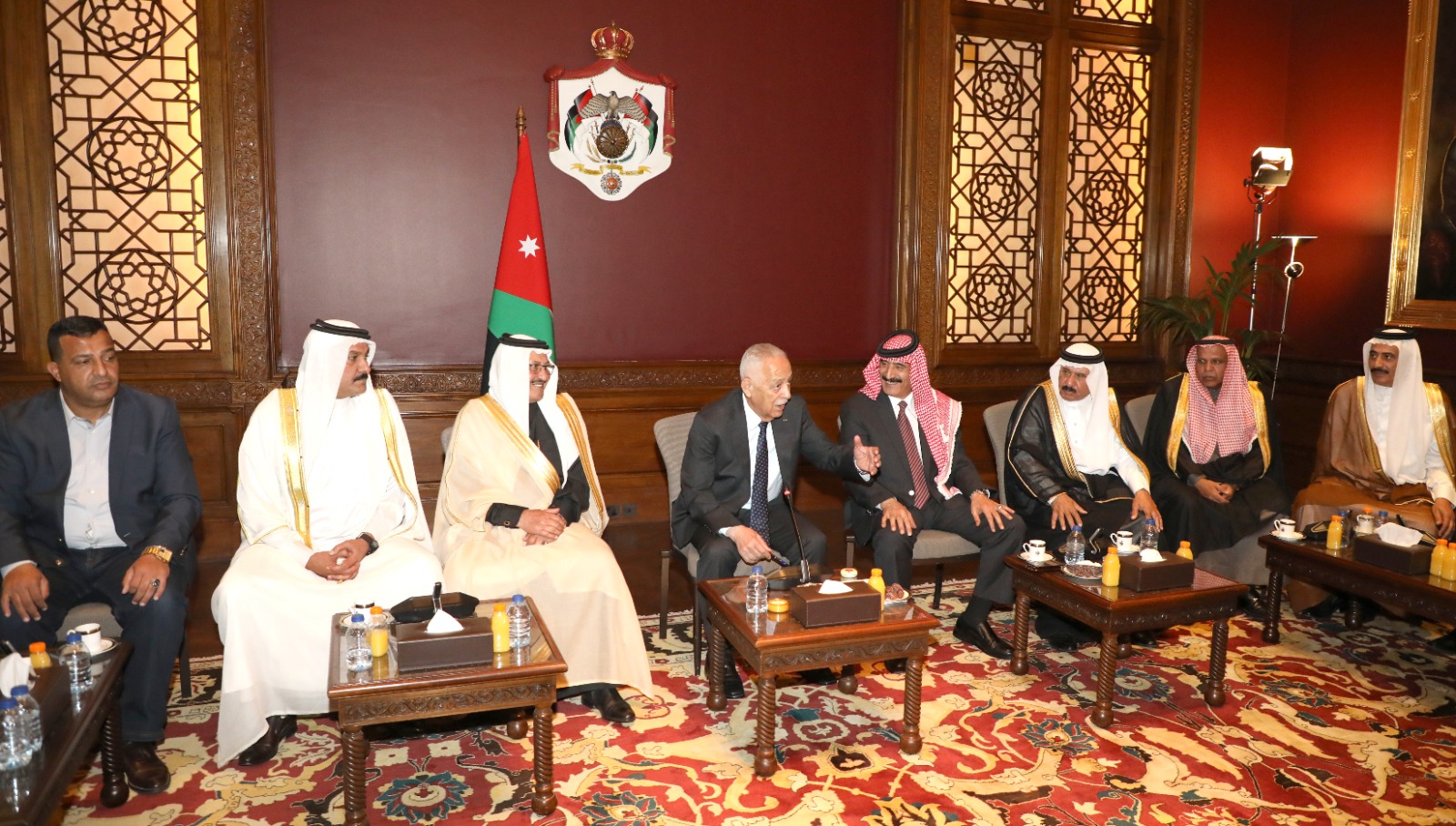 Madar Al-Saa Images 0.41246927472306427