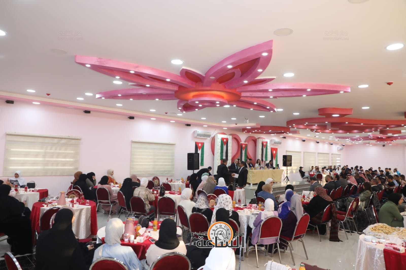 Madar Al-Saa Images 0.37471058370721577