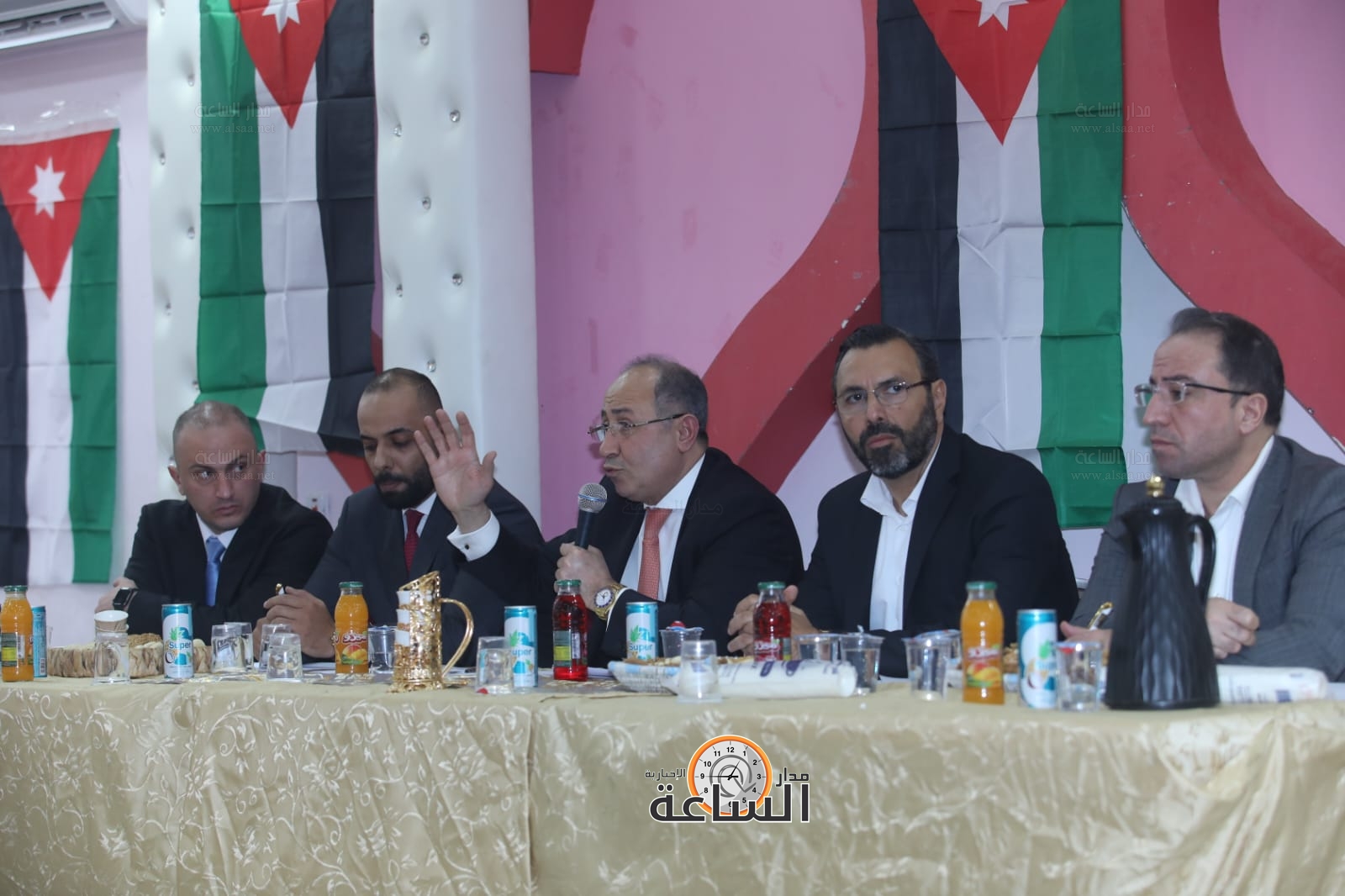 Madar Al-Saa Images 0.9867792126699084