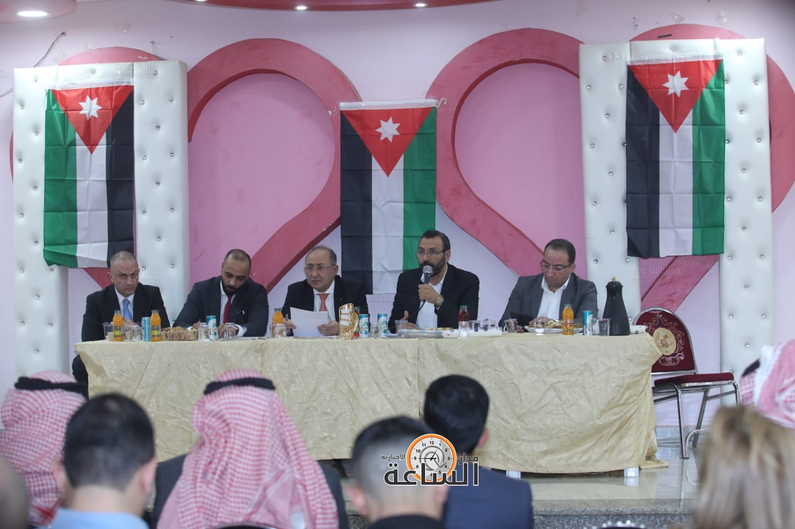 Madar Al-Saa Images 0.295158864473571