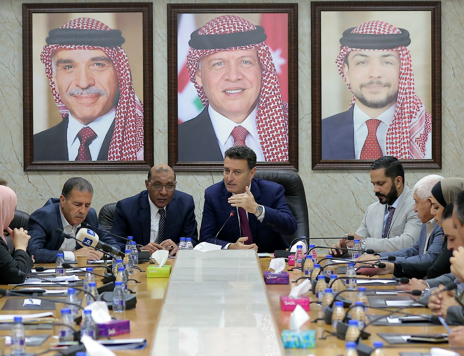 Madar Al-Saa Images 0.6354314578663078