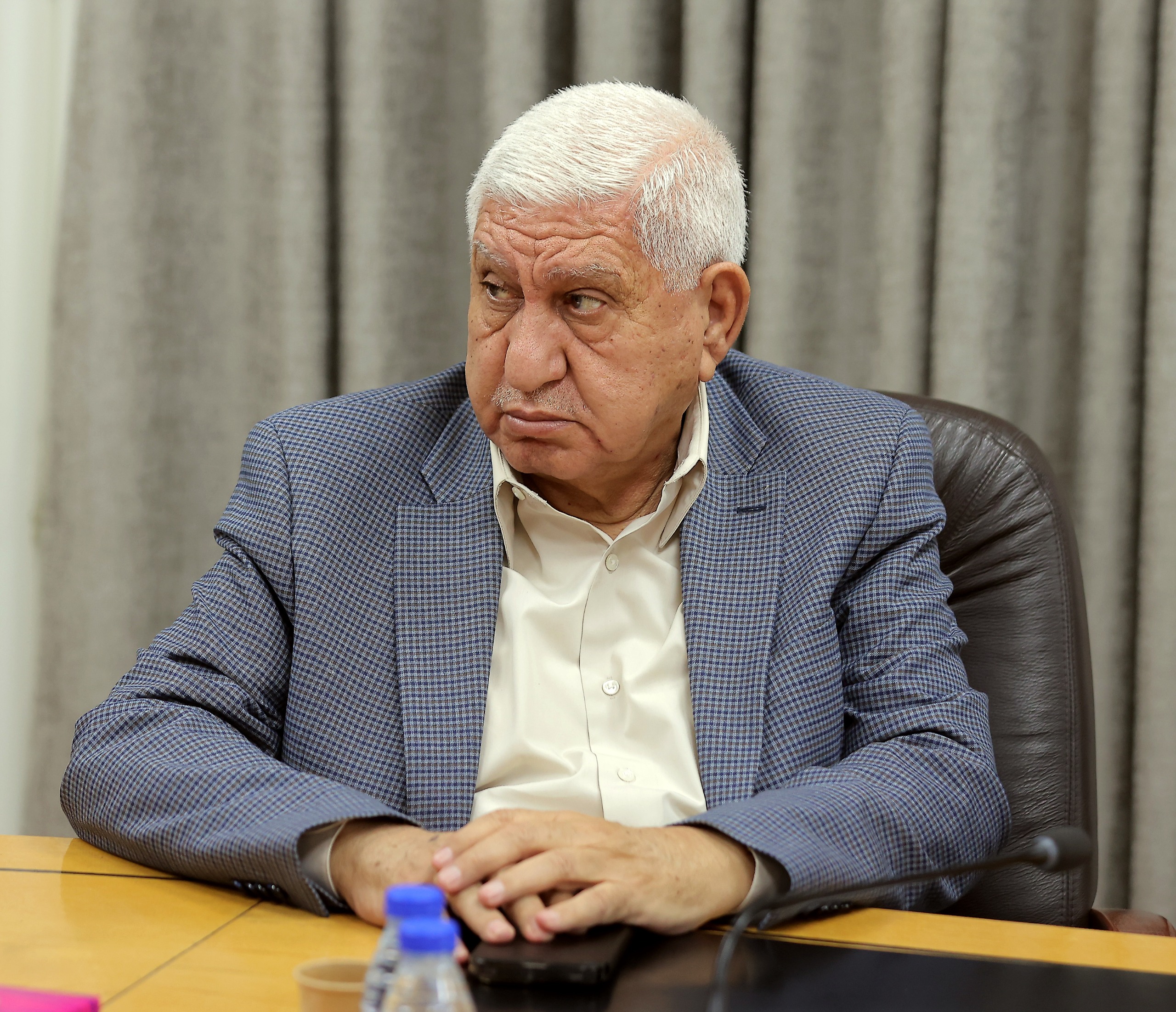 Madar Al-Saa Images 0.16967380847544056