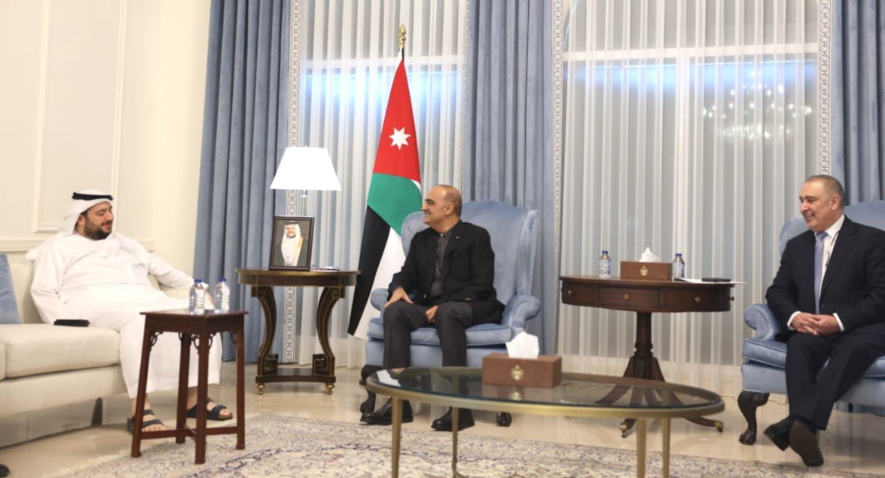 Madar Al-Saa Images 0.22813545413373548