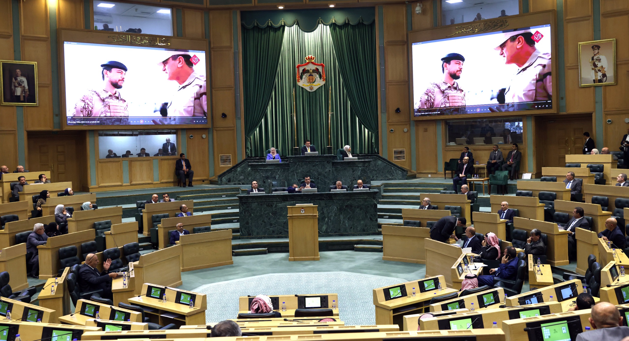 Madar Al-Saa Images 0.07758445462542785