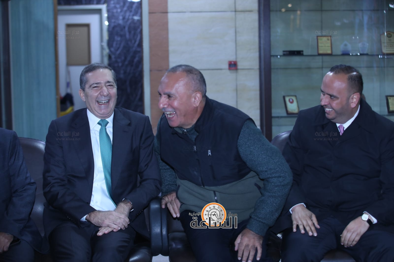 Madar Al-Saa Images 0.8865298215634798