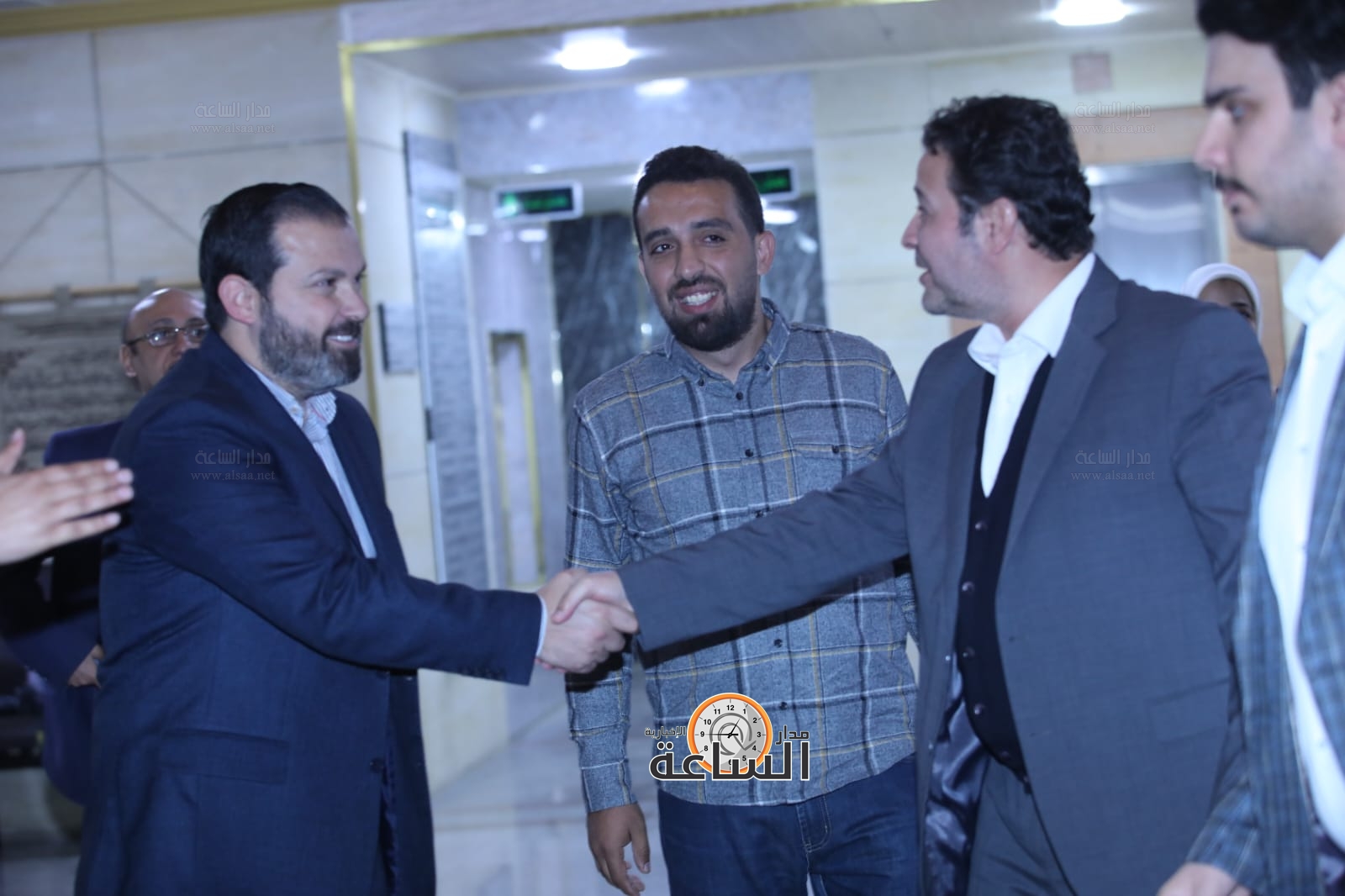 Madar Al-Saa Images 0.5095395886274527