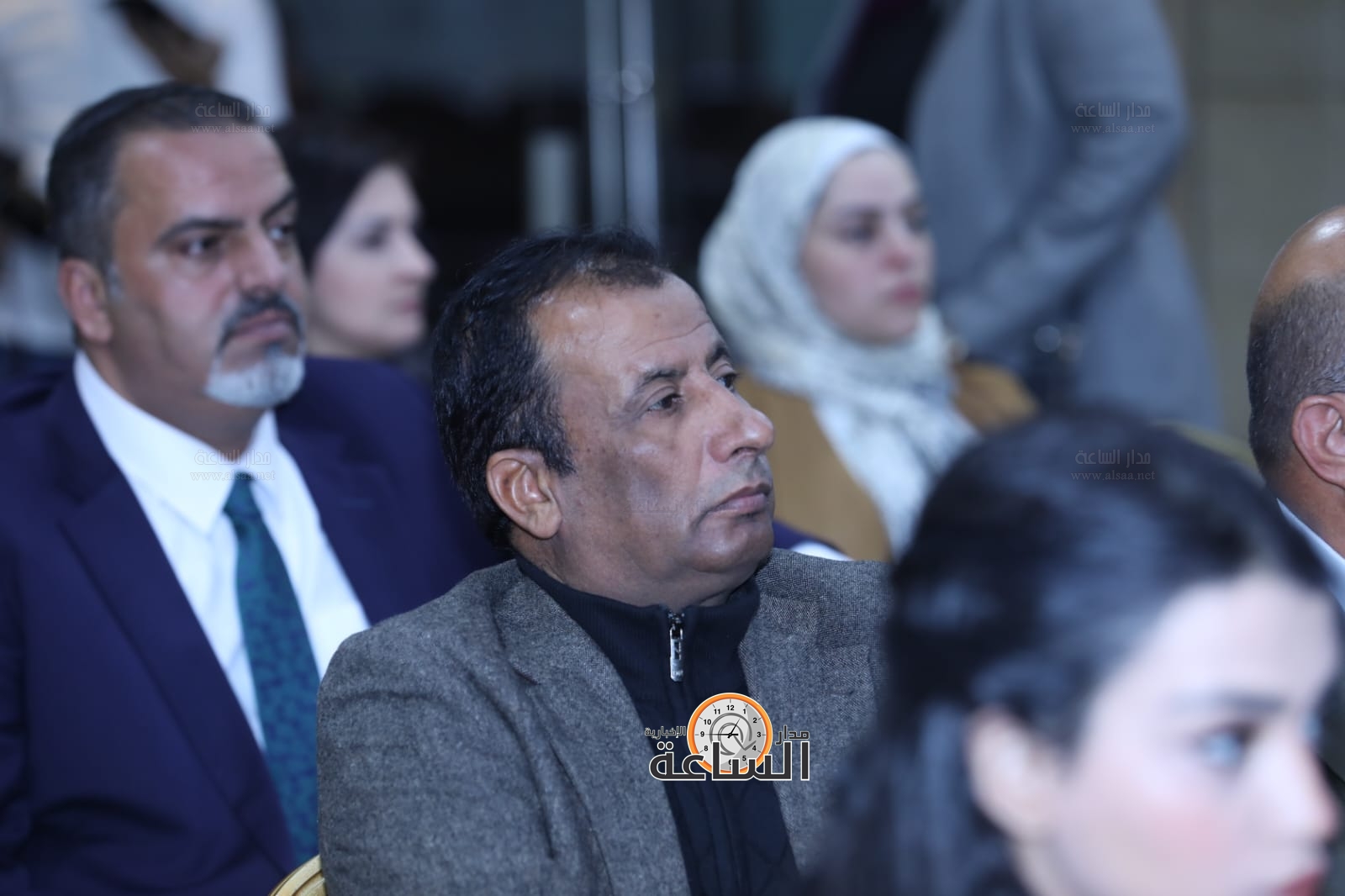 Madar Al-Saa Images 0.19444459343922427